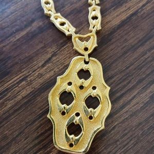 Vintage Gold tone Open work necklace.